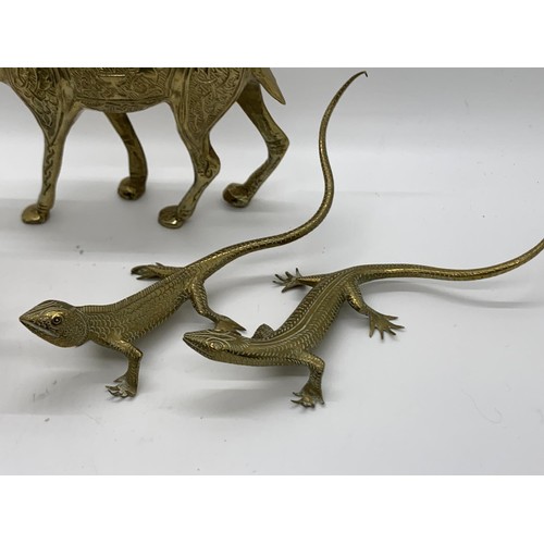153 - A SELECTION OF 4 BRASS ANIMALS