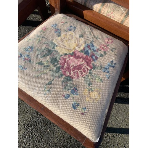 167 - A SET OF 6 MAHOGANY IN ARTS AND CRAFTS STYLE ON TAPERING LEG