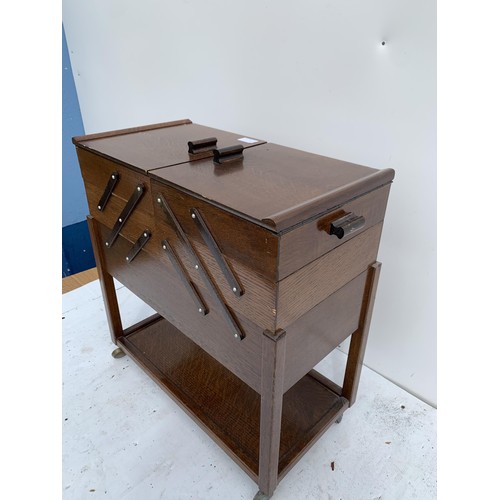 CONCERTINA SEWING BOX