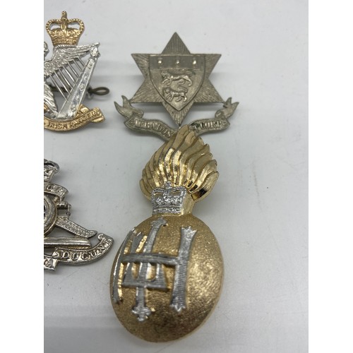 198 - 4 ARMY CAP BADGE