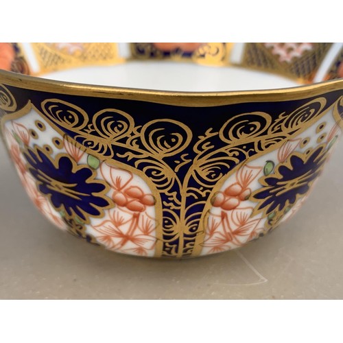 213 - A ROYAL CROWN DERBY CUP IMARI PATTERN