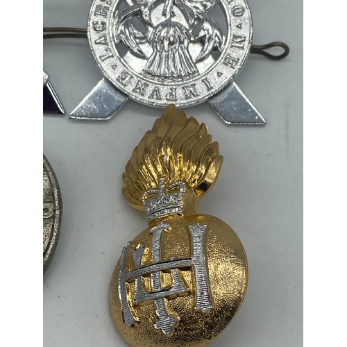 222 - 4 SCOTS CAP BADGE