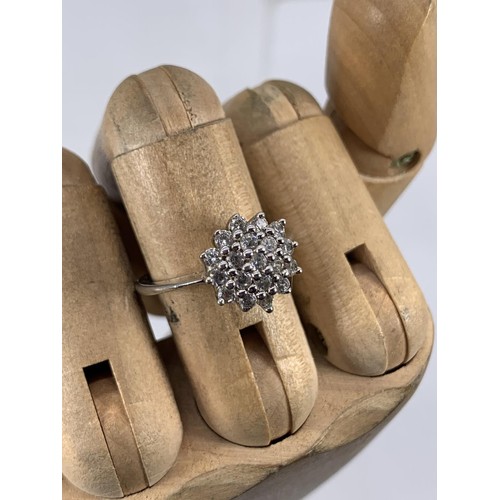 283 - SILVER GEM SET CLUSTER RING