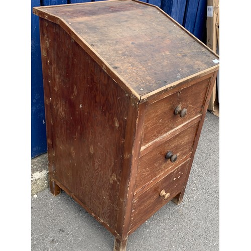 114 - AN ANTIQUE IRISH PINE 3 DRAWERS WORKERS CABINET (FROM THE SPRINGFIELD LINEN FACTORY DOAK WHICH IS NO... 