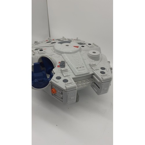 168 - A MILLENIUM FALCON MODEL