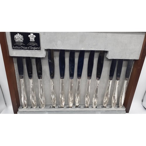 319 - AN ARTHUR PRICE CANTEEN AND 4 BOXES OF FLATWARE