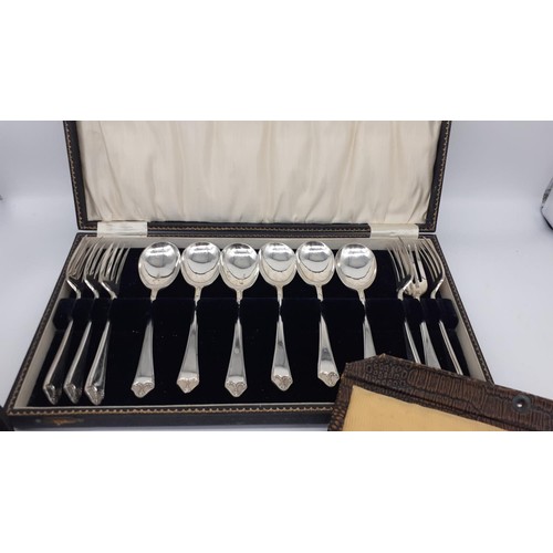 319 - AN ARTHUR PRICE CANTEEN AND 4 BOXES OF FLATWARE