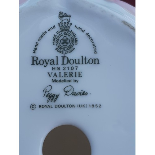 290 - ROYAL DOULTON 