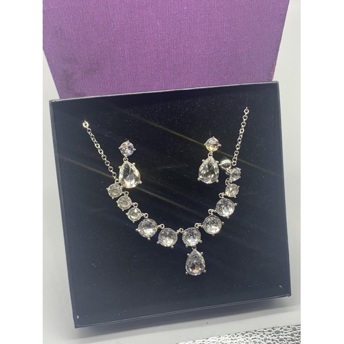 347 - BOXED CISTUNE NECKLACE AND EARRING SET