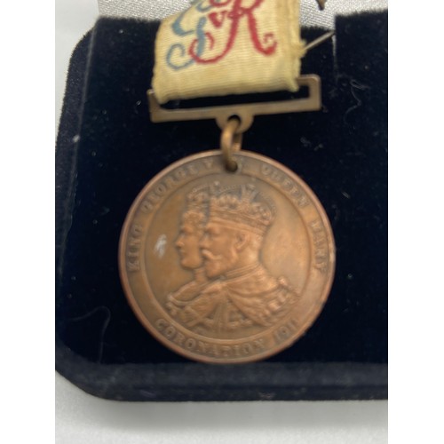 611 - BELFAST CORANATION MEDAL