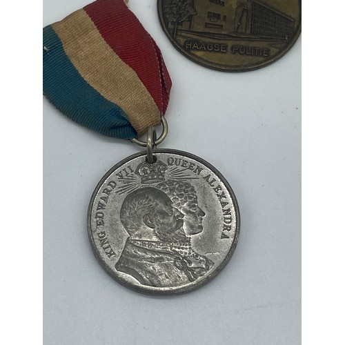 644 - 4 ASSORTED MEDALS