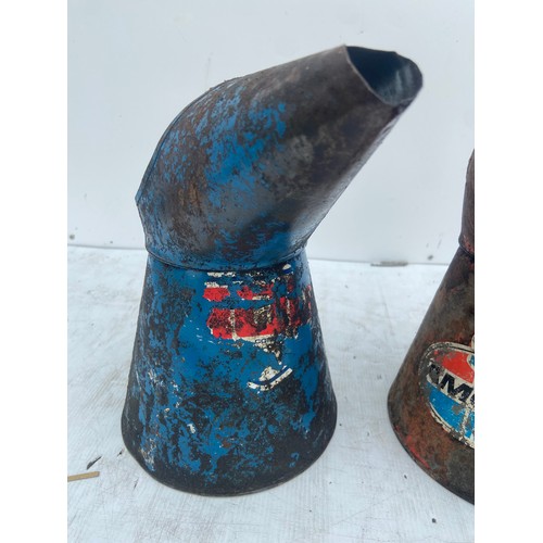 539 - 2 OLD OIL CAN/POURERS