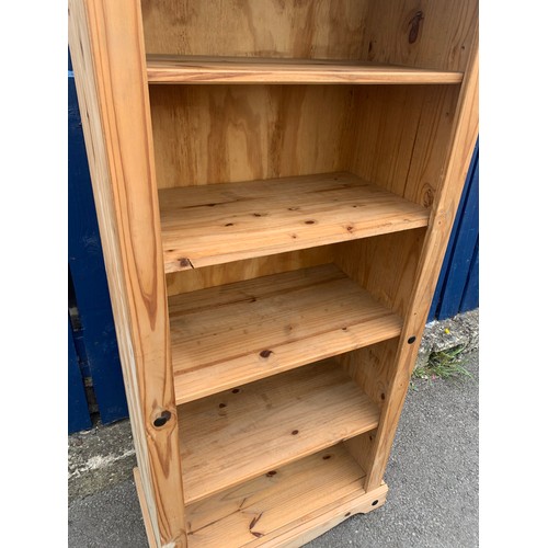 553 - MEXICAN PINE BOOKSHELF