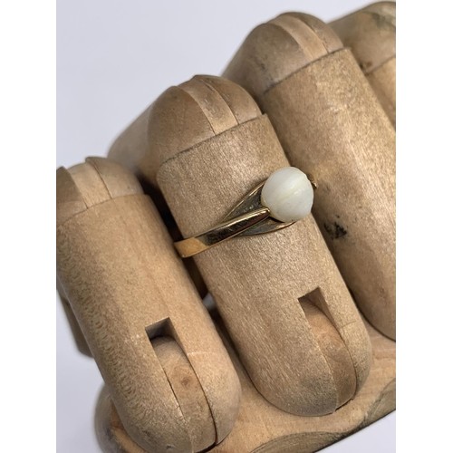 675 - 9CT GOLD PEARL SET RING