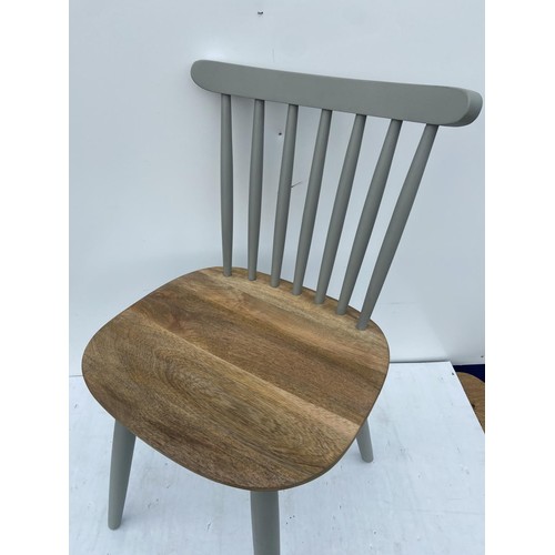 453 - GREY SPIDDLE CHAIR WITH OAK SEAT