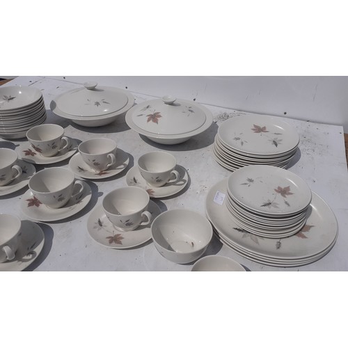 554 - ROYAL DOULTON PART DINNER SERVICE