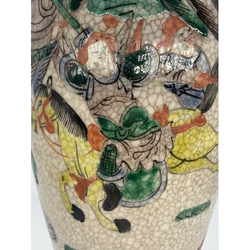 717 - AN ORIENTAL VASE 11