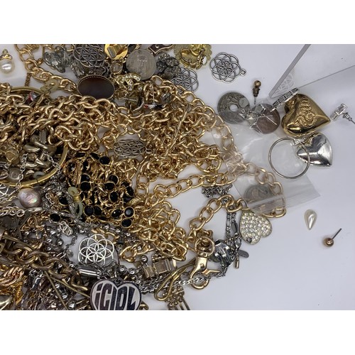 726 - LARGE BOX OF ASSORTED COSTUME JEWELLERY