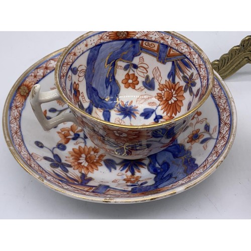 698 - IMMARI CUP AND SAUCER X 2