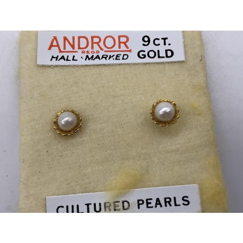 233 - A PAIR OF 9ct GOLD PEARL EARRINGS