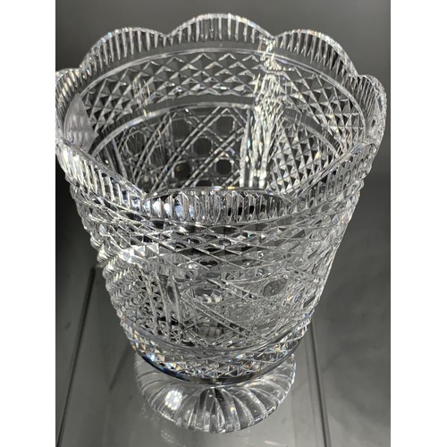 341 - A TIPPERARY CRYSTAL VASE 6