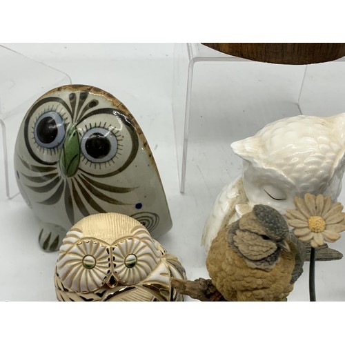 194 - A COLLECTION OF OWL FIGURES