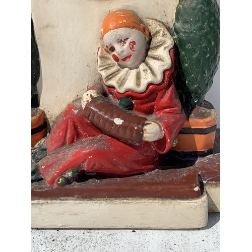 357 - ANTIQUE CLOWN CHARACTER CLOCK 8in