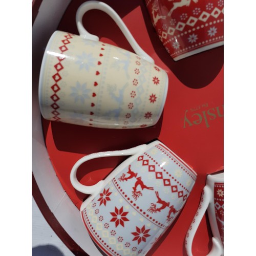 289 - A BOXED SET AYNSLEY MUGS