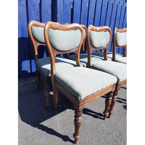 451 - A SET OF 6 QUALITY VICTORIAN ROSEWOOD BALLOON BACKCHAIRS IN  GREEN UPHOSTERY