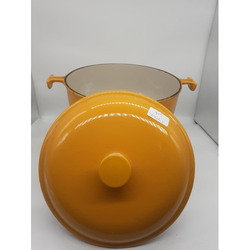 573 - A LARGE LE CRUSET CASSEROLE DISH IN BURNT ORANGE 13in Dia