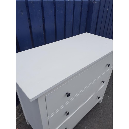 577 - A  WHITE 3 DRAWER CHEST OF DRAWERS