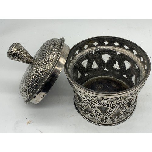 598 - FLORAL EMBOSSED PLATED BARRELL WITH GLASS LINER STANDS 8