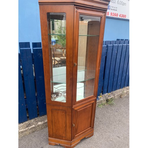 19 - CHERRYWOOD DISPLAY CABINET