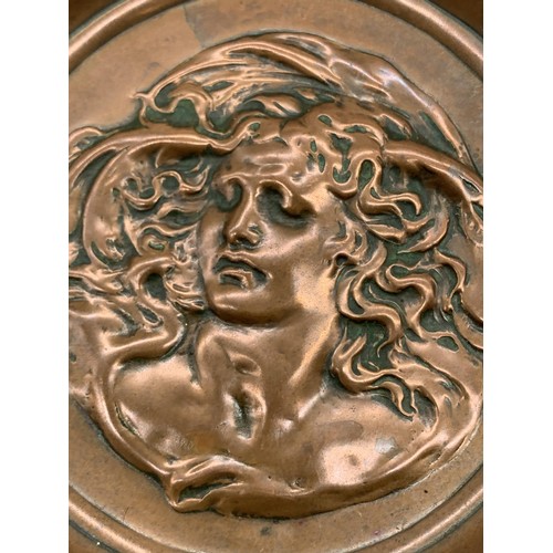 739 - AN ART NOVEAU COPPER AND BRASS COMPORT WITH LADY TO CENTRE AND SURROUND WITH CHERUBS 7