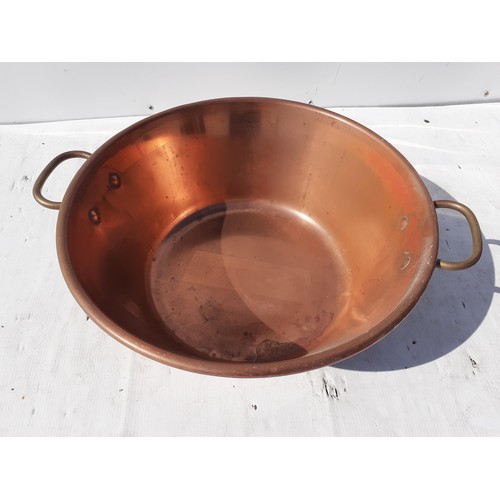 689 - A 2 HANDLED COPPER PRESERVE POT WITH BRASS HANDLES 14