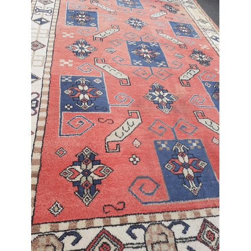 791 - A LARGE PATTERNED WOOL RUG  120X80