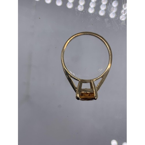 658A - 9ct GOLD CITRINE RING size N/O 2.8grms