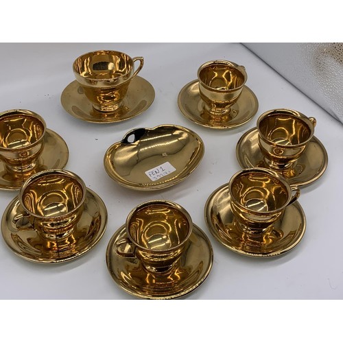 358 - 15 PIECE ROYAL WINTON LUSTRE SERVICE