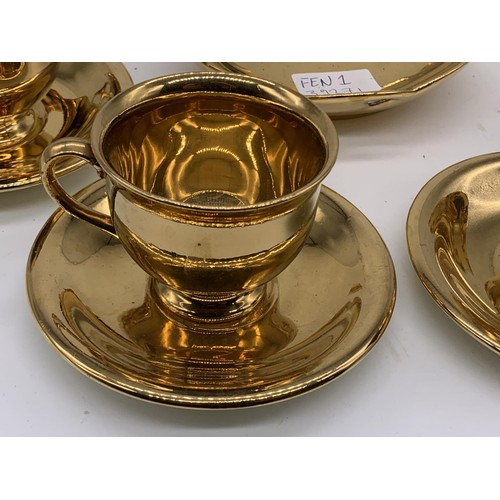 358 - 15 PIECE ROYAL WINTON LUSTRE SERVICE