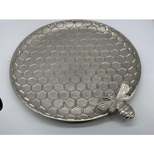 716 - A BEEHIVE SILVER FINISH SERVING TRAY 16