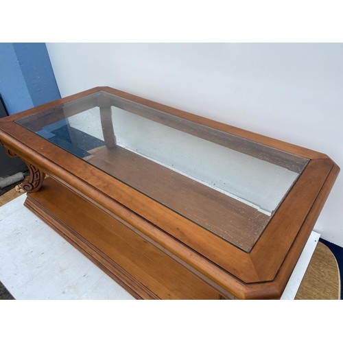 4 - A CHERRYWOOD COFFEE TABLE