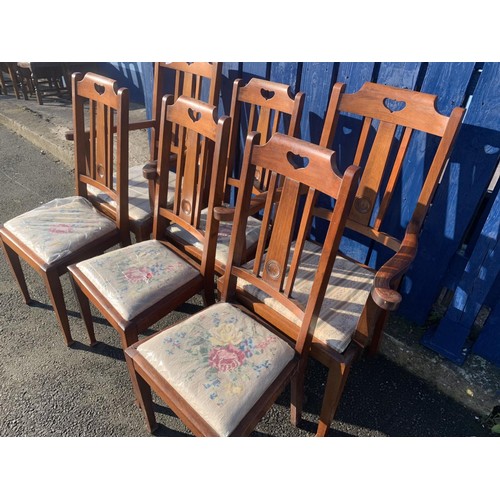 7 - A SET OF 6 MAHOGANY IN ARTS AND CRAFTS STYLE ON TAPERING LEG