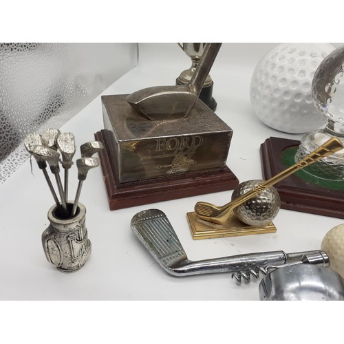 91 - LOT GOLFING COLLECTABLES