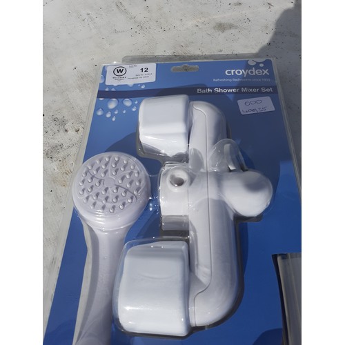 94 - A NEW CRAYDEX BATH SHOWER MIXER