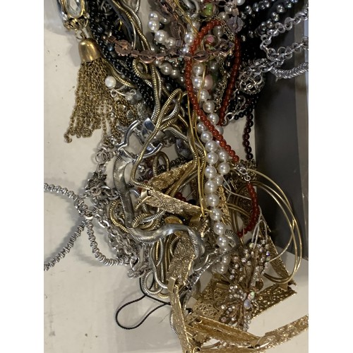 128 - A LARGE QUANTITY OF COSTUME JEWELLERY