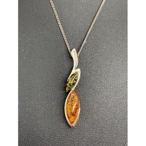 238 - SILVER 2 TONE AMBER PENDANT ON SILVER CHAIN