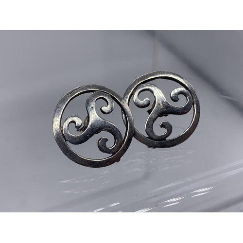 245 - SILVER MACINTOSH STYLE EARRINGS