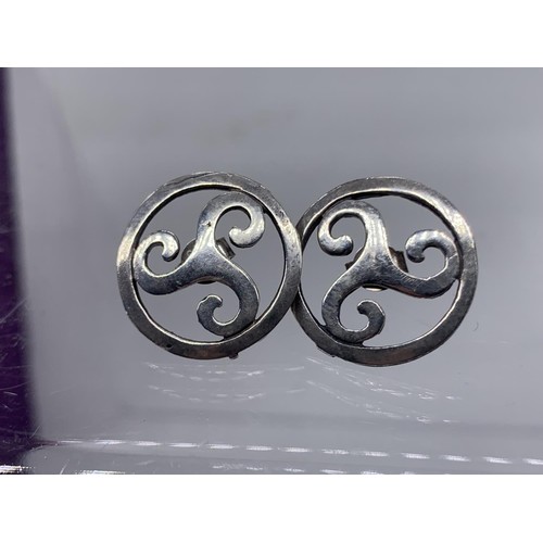 245 - SILVER MACINTOSH STYLE EARRINGS