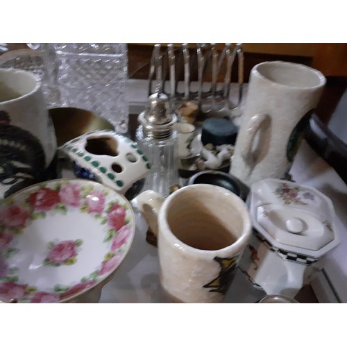 25 - A GOOD ASSORTED TABLE LOT PORCELAIN ETC