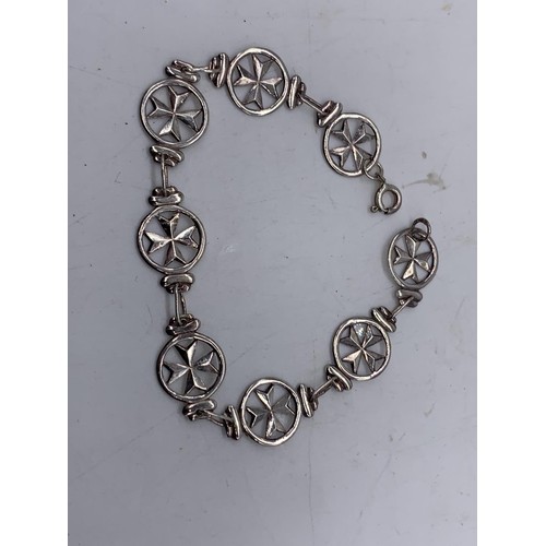 270 - SILVER MALTESE STYLE CROSS BRACELET